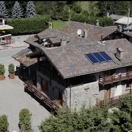 In Near Area Διαμέρισμα Antey-Saint-André